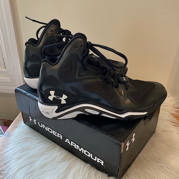 Under Armour Other - NWT Under Armour Micro G Anatomix Spawn Sneakers Size 8